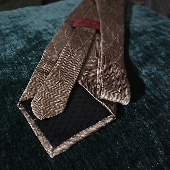 N E O Bill Blass 100% Silk, Made in Mexico Suit Tie. - Picture 7 of 7